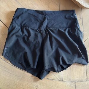Lululemon Mesh Black Shorts